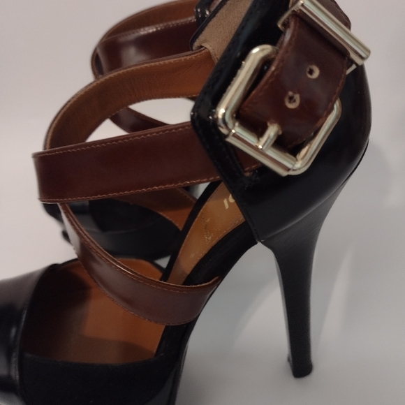 Fendi FF L ogo Black & Brown Criss Cross Platform Heels - Picture 7 of 12